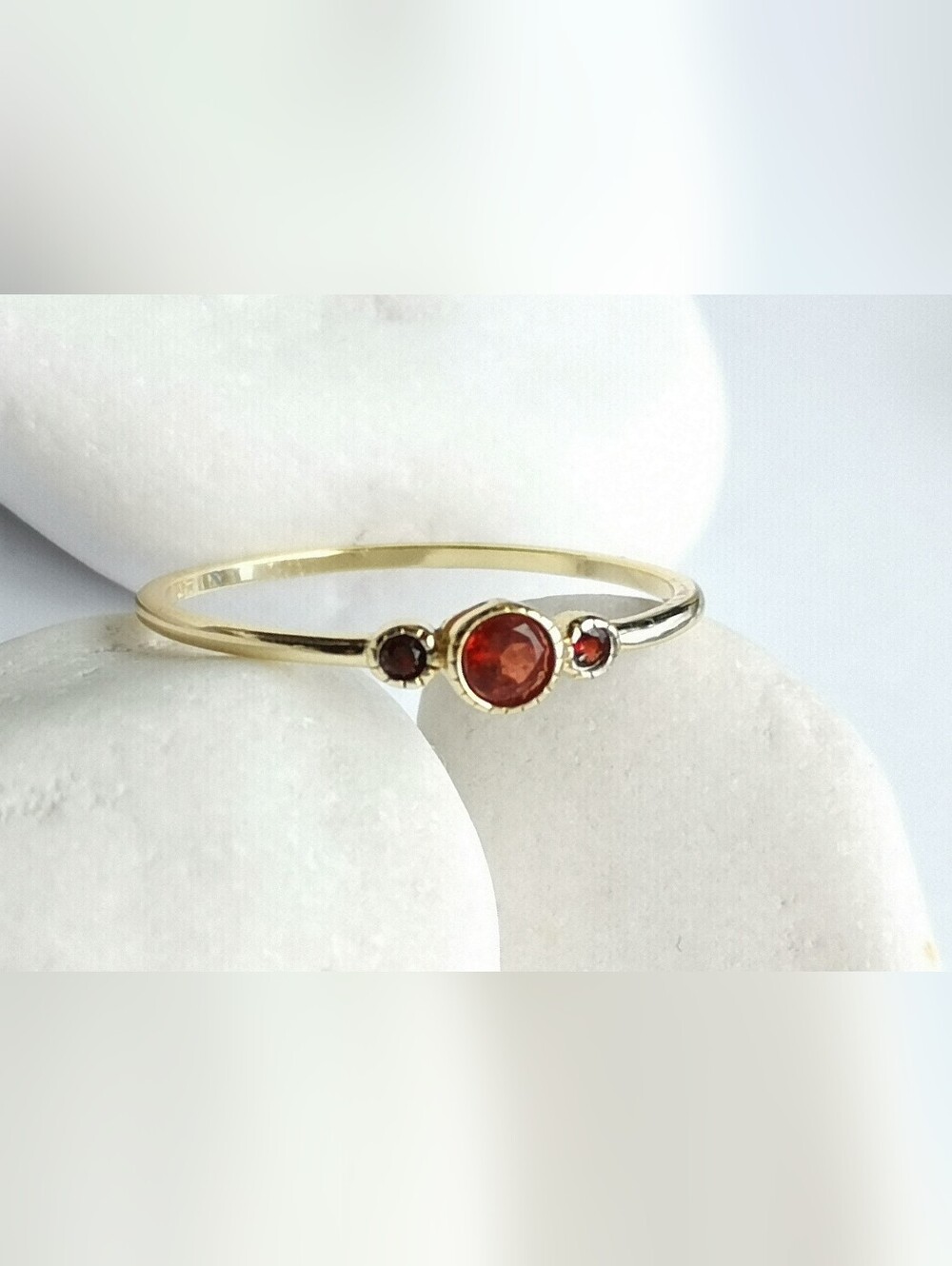 Garnet 3 stone Ring 14k Gold on Sterling Silver Size 8 🆕